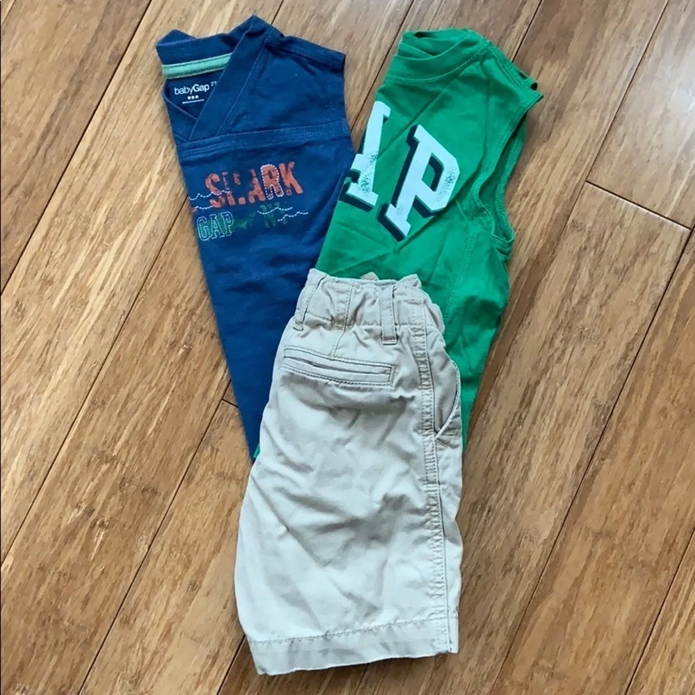 ☀️ 3/$36 or 2/$30 GAP Lot Boys Sz 2 - (2) sleeveless shirt (1) short